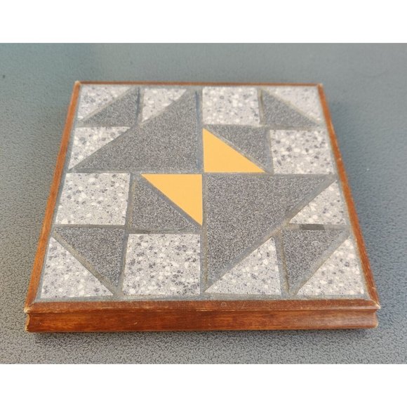 Quiltile: Old Maid's Puzzle Tile Art Trivet Wooden Border 9" Heavyweight Signed? - Picture 9 of 12